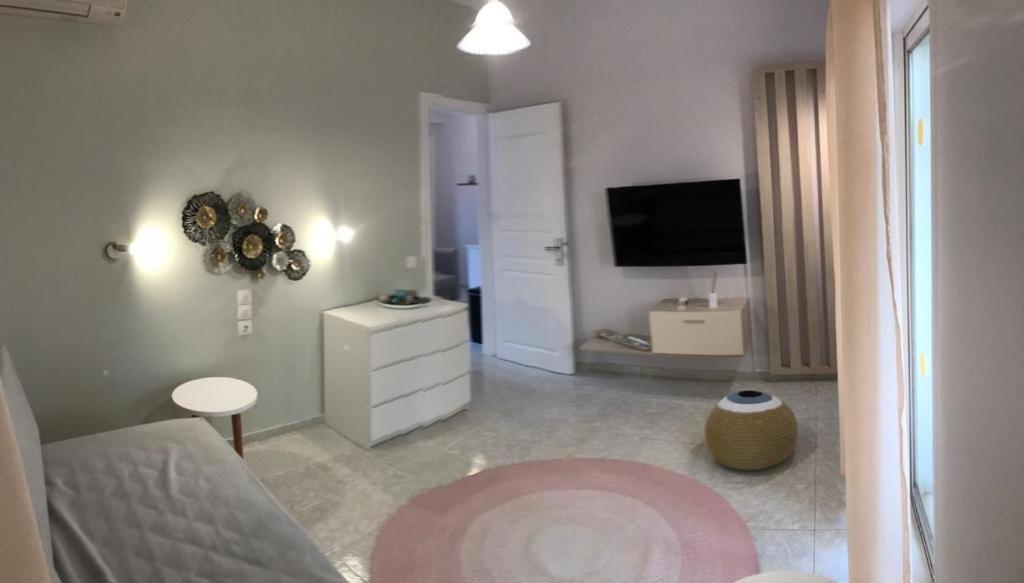 Aloni Studios And Apartments Lassi  Luaran gambar