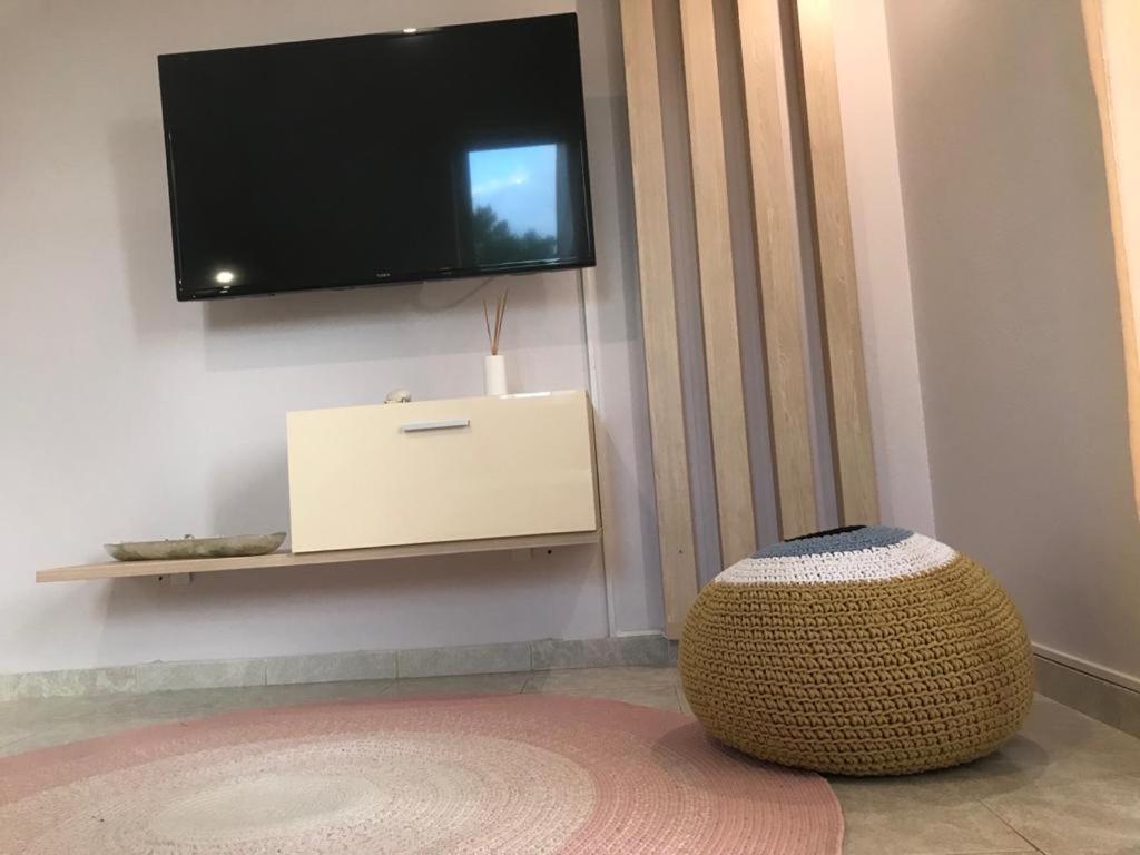 Aloni Studios And Apartments Lassi  Luaran gambar